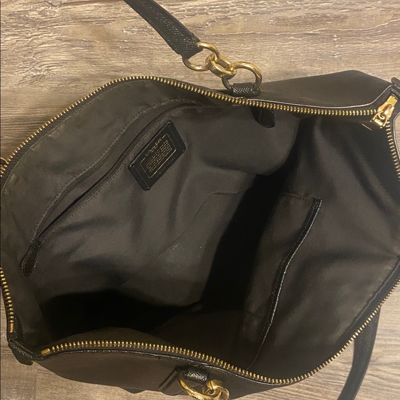 EUC COACH Black Shoulder Bag Gold Hardware - Picture 7 of 9